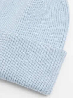 Błękitna czapka beanie z dodatkiem wiskozy