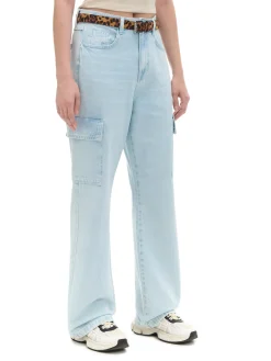 Błękitne jeansy baggy
