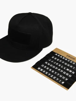 Czarna czapka snapback