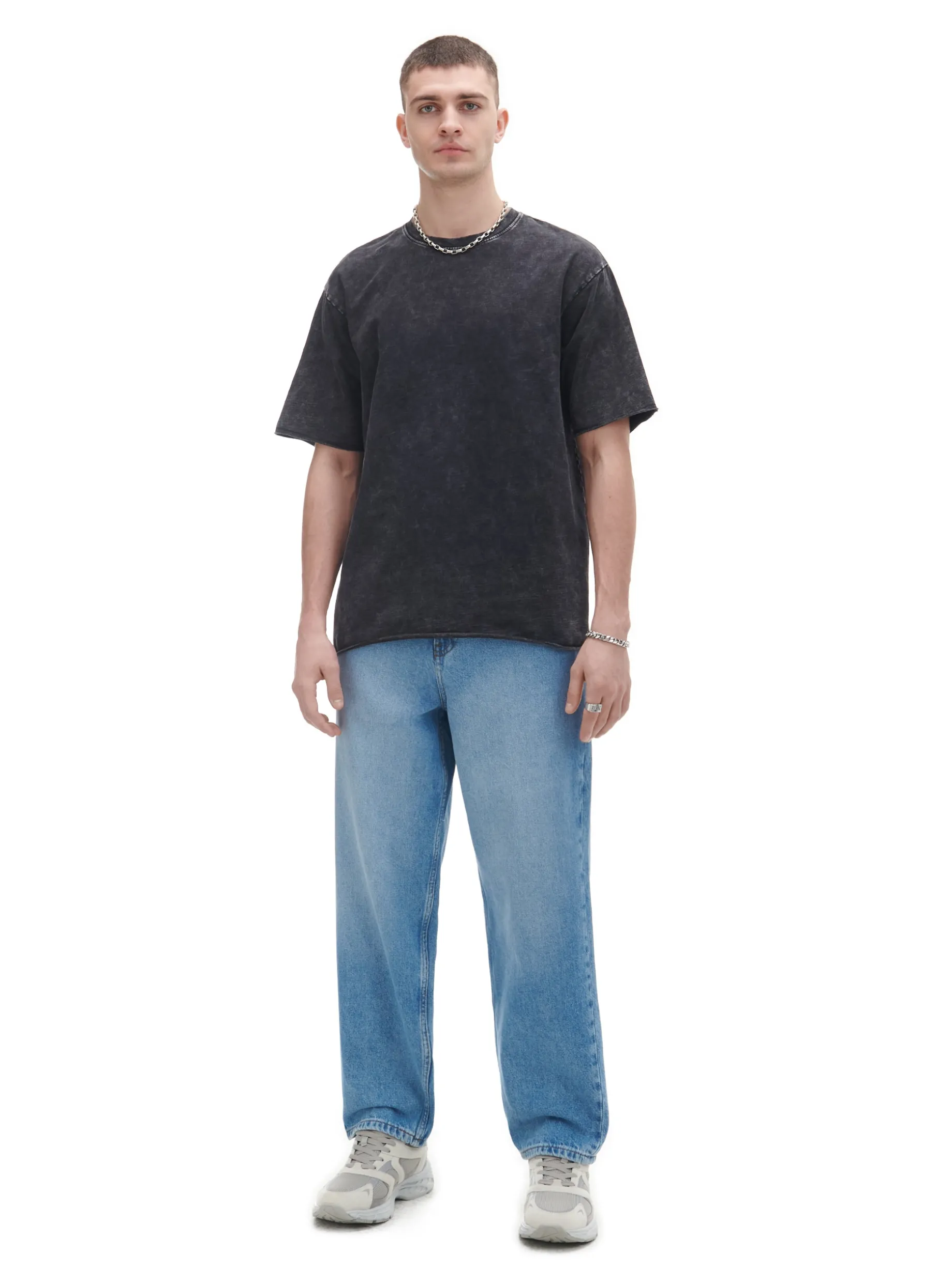 Czarna koszulka acid wash