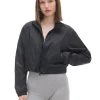 Czarna kurtka bomber
