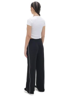 Czarne spodnie wide leg z wysokim stanem