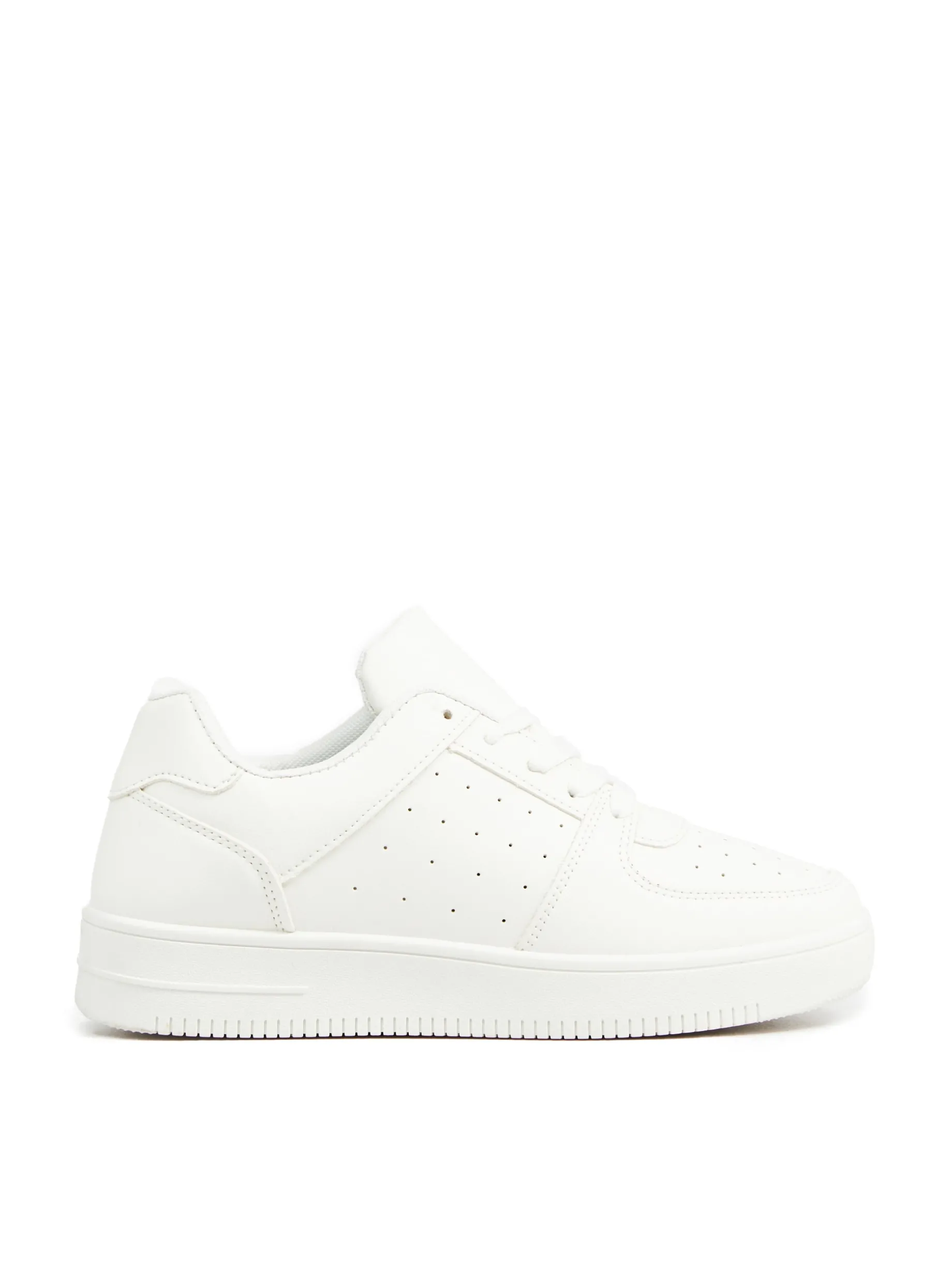 Gładkie białe sneakersy