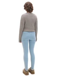 Jasne jeansy skinny push up