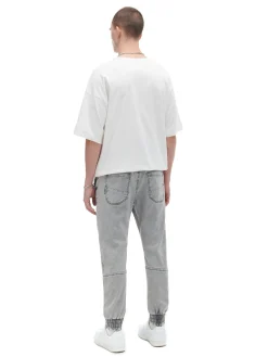 Jasnoszare jeansowe joggery chino