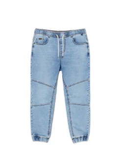 Jeansy jogger z ozdobnymi przeszyciami