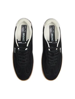 Lekkie czarne sneakersy