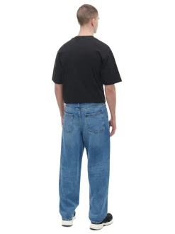 Niebieskie jeansy baggy