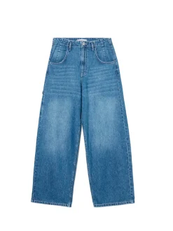 Niebieskie jeansy baggy