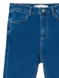 Niebieskie jeansy skinny push up