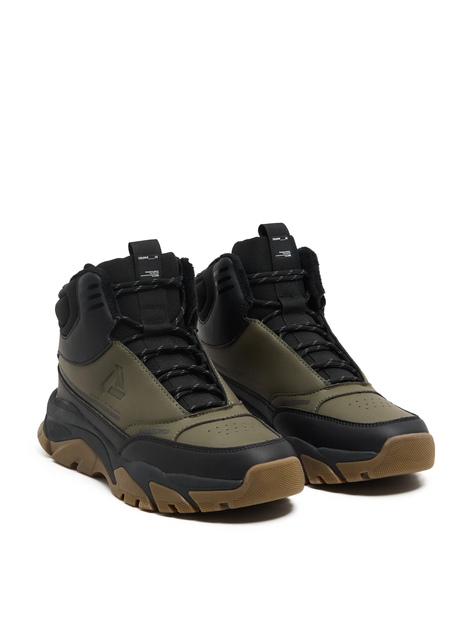 Oliwkowe wysokie sneakersy na zimę
