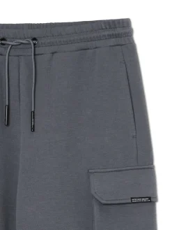 Solidne dresowe joggery regular z kieszeniami