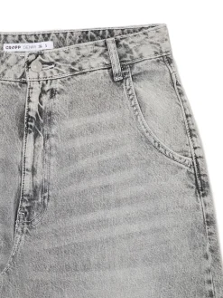 Szare jeansy skater