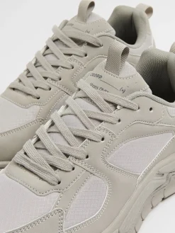 Szare sneakersy