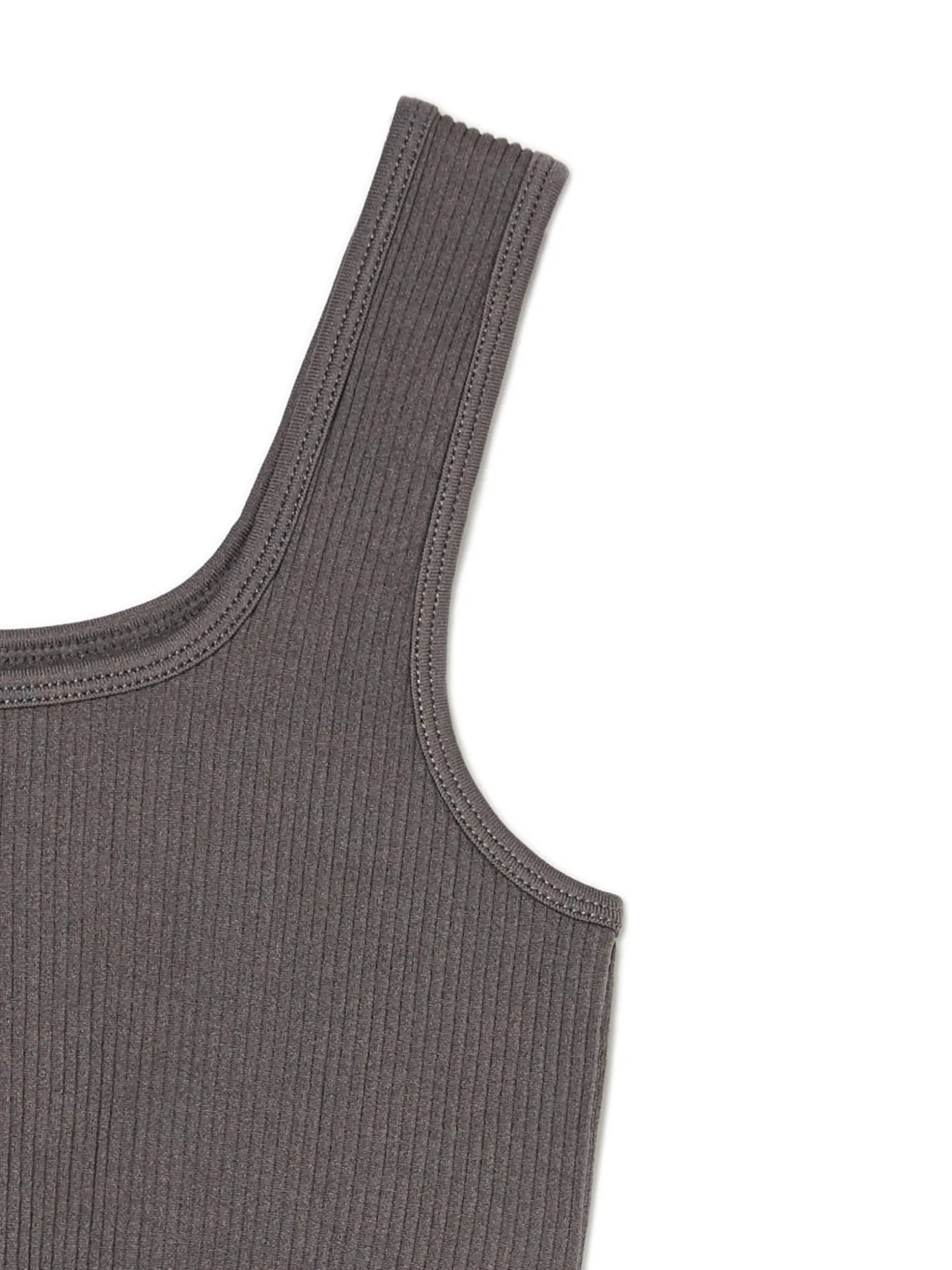 Szary crop top na ramiączkach