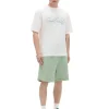 T-shirt z zielonym nadrukiem