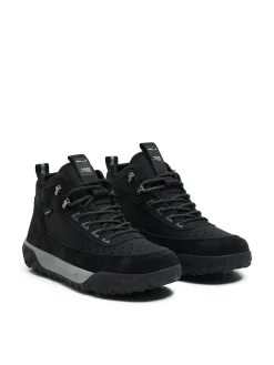 Wysokie czarne sneakersy